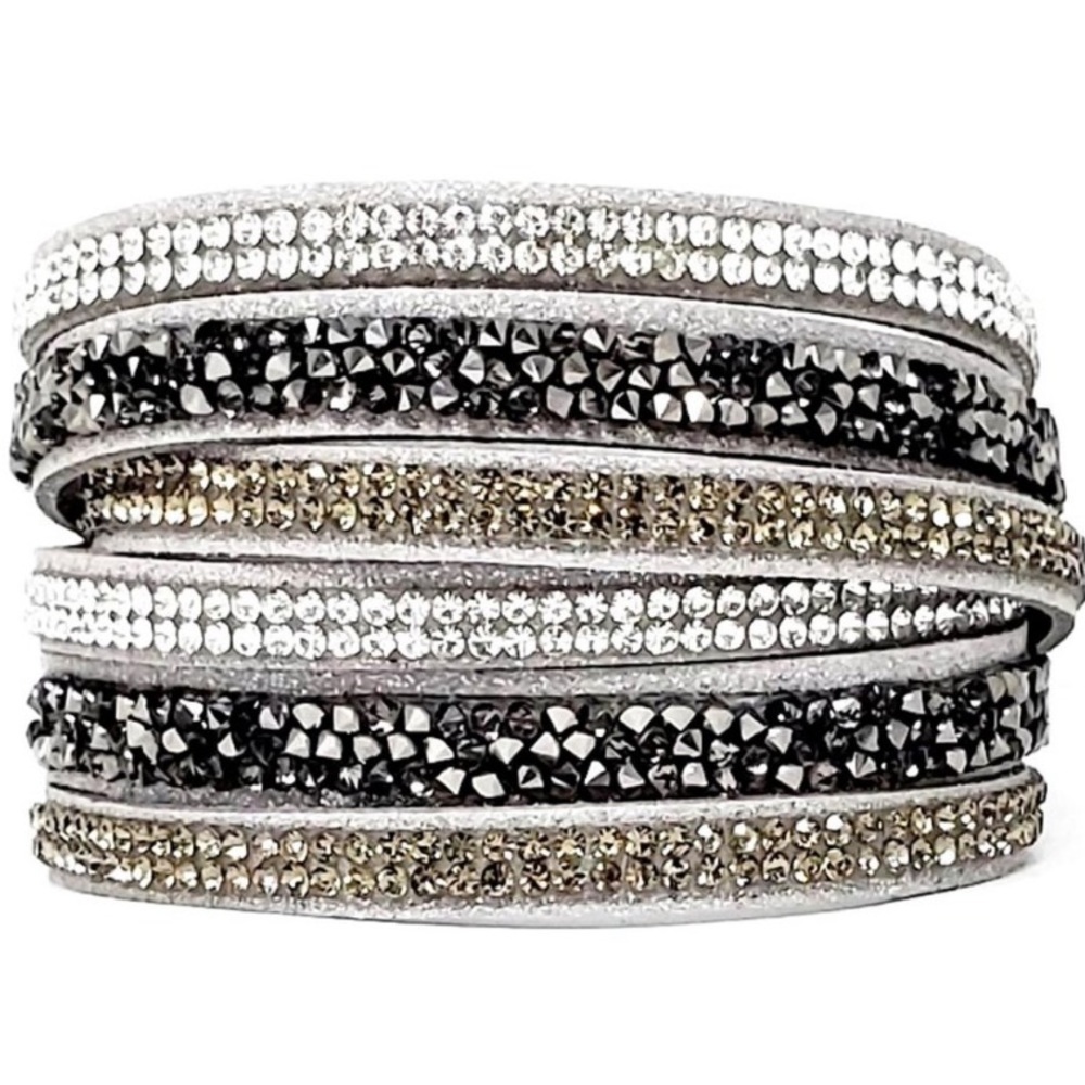2/$20 sale -Wrap & Snap Slake Silver Bracelet